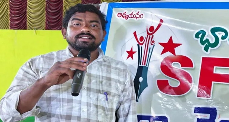 శాంతినికేతన్ పాఠశాలలో విద్యార్థి దుర్మరణం.. రూ. 25 లక్షల పరిహారం డిమాండ్

