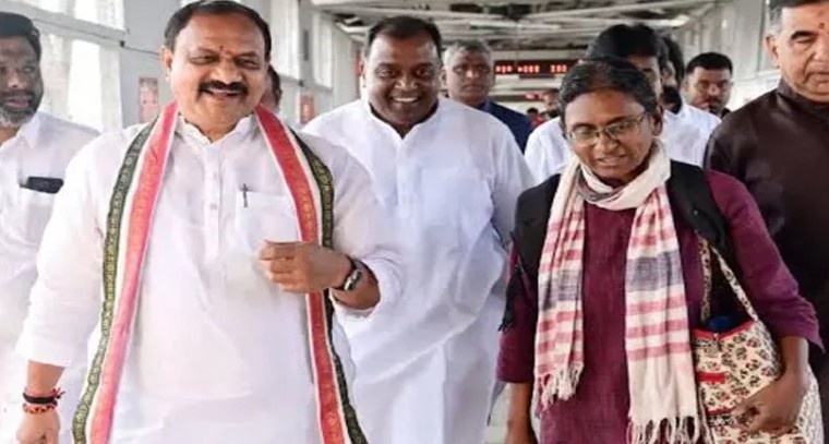 పార్టీ పునర్నిర్మాణానికి శరవేగం.. కమిటీల నిర్మాణానికి మీనాక్షి పిలుపు

