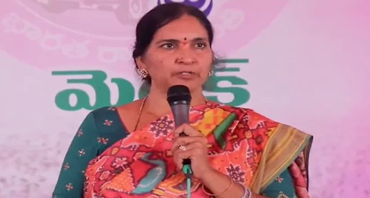 కవిత సస్పెన్షన్‌ నిర్ణయం సముచితమే.. పద్మా దేవేందర్‌రెడ్డి

