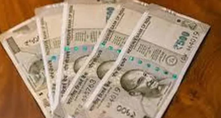 తల్లి మరణాన్ని దాచి పెన్షన్ కొట్టేసిన కూతురు.. హైదరాబాద్‌లో విస్తుగొలిపే ఘటన

