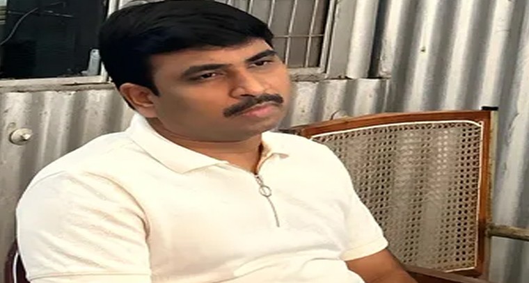 ఎస్ ఎల్ బి సి లో డి 2 ప్రాంతంలో కొనసాగుతున్న మట్టి తవ్వకాలు.

