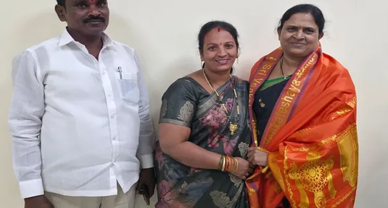 మున్సిపల్ కమిషనర్ సునీతారెడ్డికి ఘనంగా జన్మదిన శుభాకాంక్షలు తెలిపిన కౌన్సిలర్ దంపతులు

