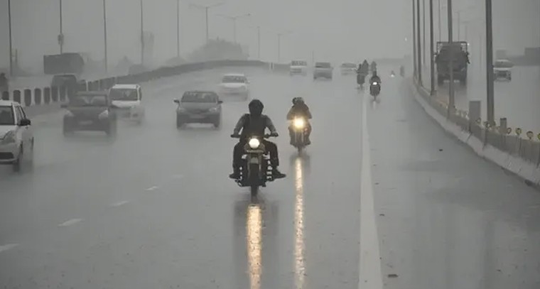 తెలంగాణలో భారీ వర్షాలు.. ఎల్లో అలర్ట్ జారీ

