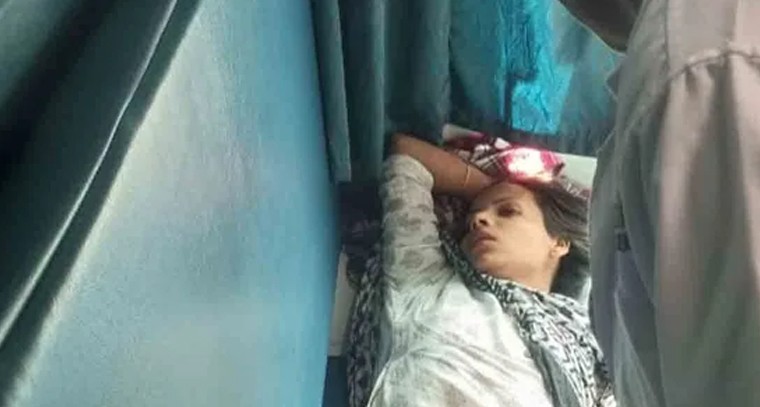 రైలు ప్రయాణంలో మహిళా ప్రయాణికురాలు అస్వస్థత.. కాజీపేటలో అత్యవసర చికిత్స

