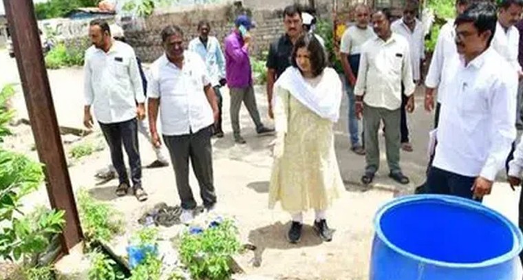 దేవరకద్రలో డెంగ్యూ కేసులు వస్తే అధికారులపై చర్యలు తప్పవు.. కలెక్టర్ హెచ్చరిక

