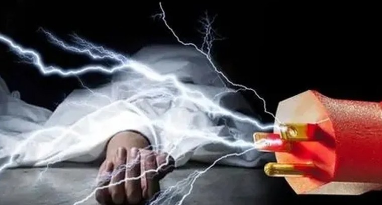 శోకసంద్రంలో వినాయక నిమజ్జన యాత్ర.. విద్యుత్ షాక్‌తో యువకుడి మృతి

