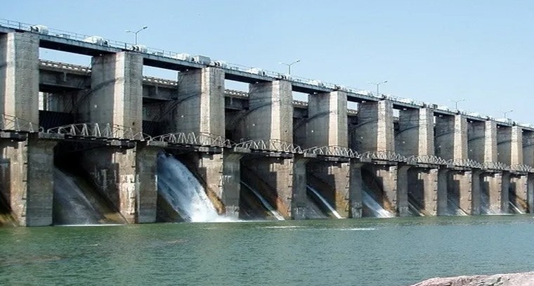 జూరాల జలాశయం.. వరద ప్రవాహం తగ్గుముఖం, నీటి నిల్వ స్థిరం

