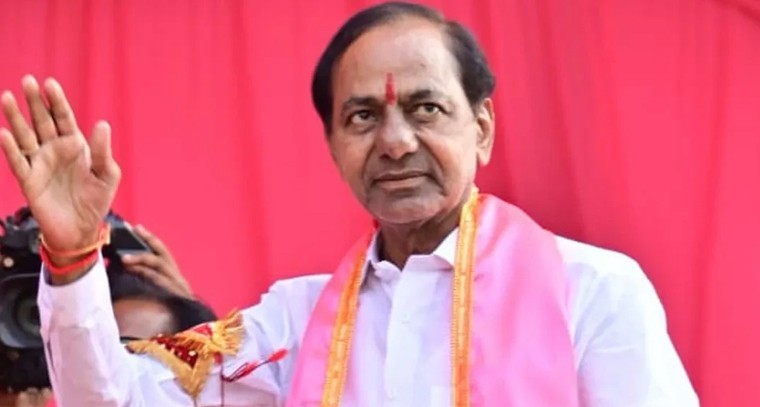 గాణలో రాజకీయ సమీకరణాలు.. కాంగ్రెస్ బలోపేతం, బీఆర్ఎస్ సవాళ్లు, బీజేపీ వ్యూహాలు

