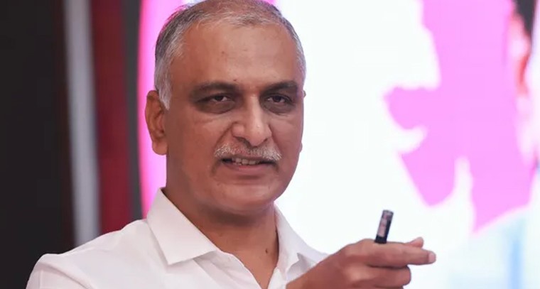 రైతుల పంటలు దళారుల పాలు.. హరీశ్ రావు ఆగ్రహం

