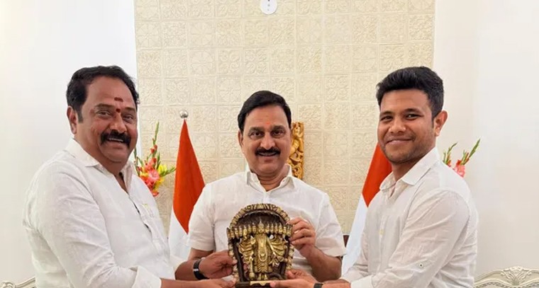 కామారెడ్డి పారిశ్రామికాభివృద్ధే లక్ష్యం.. కేంద్ర మంత్రి శ్రీనివాస వర్మతో ఎమ్మెల్యే వెంకట రమణ రెడ్డి కీలక భేటీ

