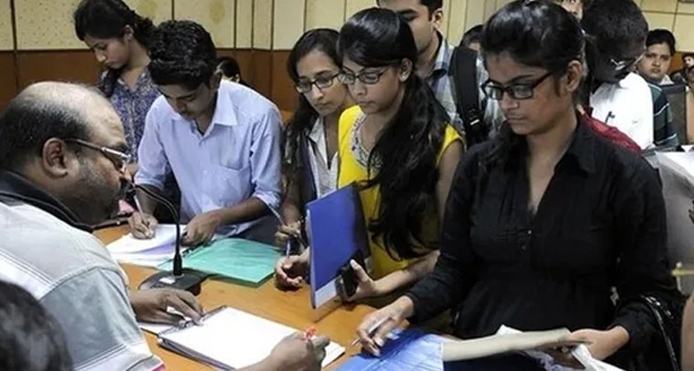 తెలంగాణ డిగ్రీ అడ్మిషన్లు.. దోస్త్ మూడో విడత సీట్ల కేటాయింపు పూర్తి, సెల్ఫ్ రిపోర్టింగ్‌కు గడువు రేపే!

