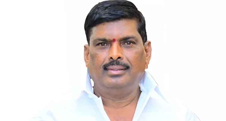 ఫిరాయింపు ఆరోపణలపై ఎమ్మెల్యేల విచారణ జోరుగా సాగుతోంది

