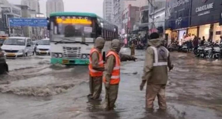 హైదరాబాద్‌లో భారీ వర్షాలు.. నగరం మునిగే ప్రమాదం

