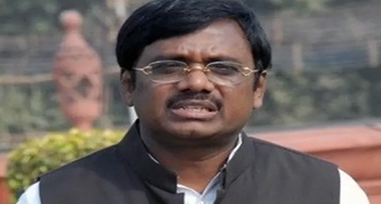 తెలంగాణ మంత్రి వివేక్ కాన్వాయ్‌కు ప్రమాదం.. ఊపిరి పీల్చుకున్న కాంగ్రెస్ నాయకులు

