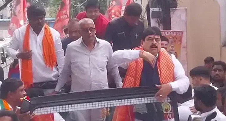 చార్మినార్ భాగ్యలక్ష్మి ఆలయంలో రామచందర్‌రావు ప్రత్యేక పూజలు

