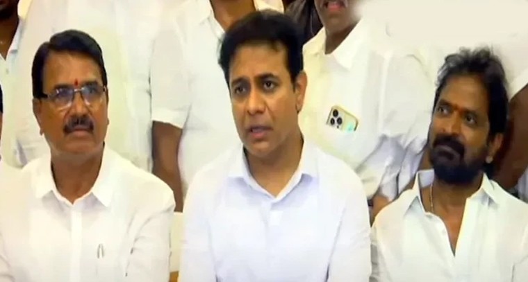 కాంగ్రెస్‌లోకి వెళ్లిన ఎమ్మెల్యేలపై కఠిన చర్యలు తీసుకోవాలని డిమాండ్ చేసిన కేటీఆర్

