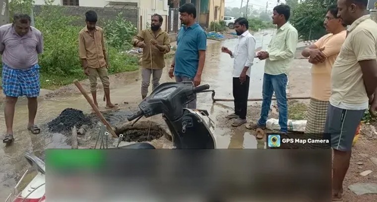 బోడుప్పల్ డ్రైనేజీ సమస్యకు సత్వర పరిష్కారం.. కాలనీ వాసుల కృతజ్ఞతలు

