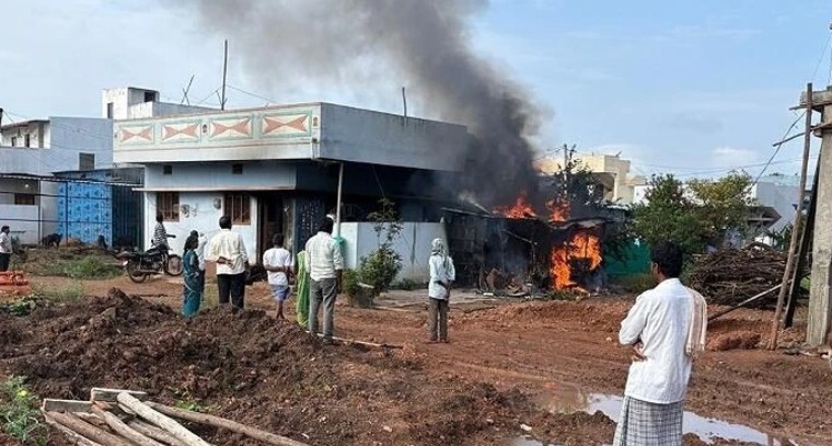 ఎల్లారెడ్డి ఎమ్మెల్యే సహాయంతో శిల్పకు చికిత్స నిధి

