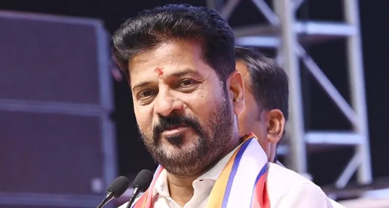 ఐదేళ్లలో కోటి మంది మహిళలను కోటీశ్వరులను చేస్తాం.. సీఎం రేవంత్

