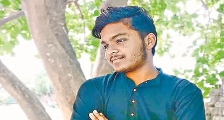 శాశ్వత స్నేహ బంధం.. మృతి వరకు విడిపోని ప్రాణ మిత్రులు

