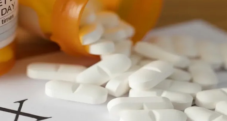 మేడ్చల్‌లో భారీ డ్రగ్స్ తయారీ గుట్టురట్టు.. రూ.12,000 కోట్లు విలువైన సిర్‌ఫేస్

