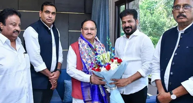 తెలంగాణ రైతులకు ఊరటనిచ్చిన వార్త.. యూరియా సరఫరాపై కేంద్రం సానుకూలం

