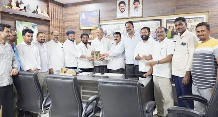 భారత రాజ్యాంగం గొప్పతనాన్ని ప్రతి ఒక్కరూ తెలుసుకోవాలి.. ఎమ్మెల్యే బత్తుల లక్ష్మారెడ్డి

