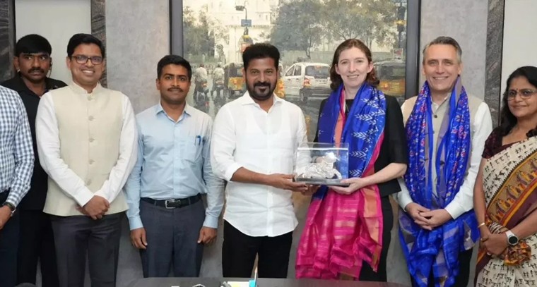 తెలంగాణ-బ్రిటిష్ హైకమిషనర్ భేటీ.. విద్యా రంగంలో కొత్త సహకారం, చెవెనింగ్ స్కాలర్‌షిప్‌ కల్పన

