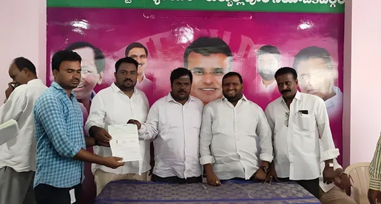 కుత్బుల్లాపూర్‌లో సీఎం రిలీఫ్ ఫండ్ చెక్కుల పంపిణీ

