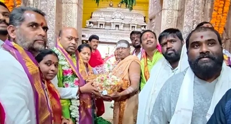 పవన్ కళ్యాణ్ త్వరలో మహాకాళి సన్నిధిలో.. సినిమా విజయంతో ప్రత్యేక పూజలు

