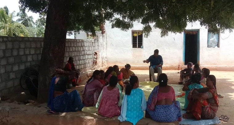 నిడమనూరులో గ్రామీణ మహిళల సమావేశం.. ఆర్థిక బాధ్యతపై అవగాహన

