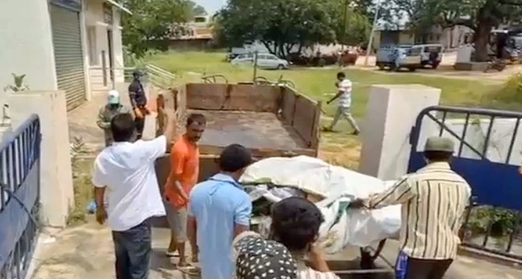 తీవ్ర వర్షం విలయం.. హబీబ్‌నగర్‌ నాలాలో గల్లంతైన యువకులలో ఒకరి మృతదేహం లభ్యం

