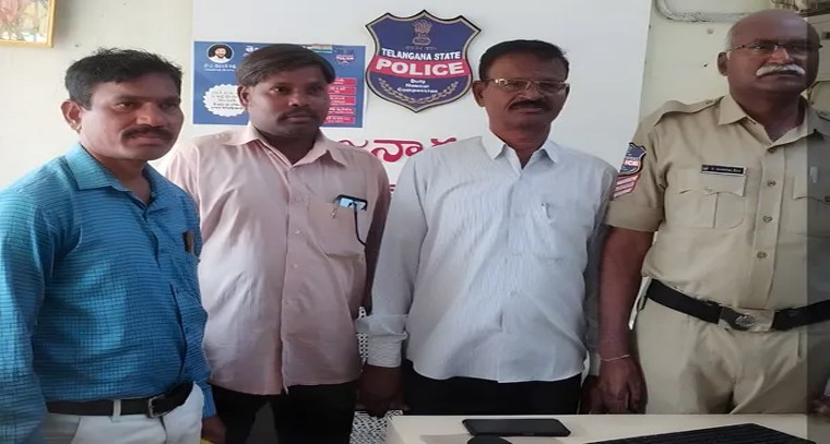 పొదుపు మహిళా సంఘాలకు 20 లక్షల ఆర్థిక సహాయం అందించాలి