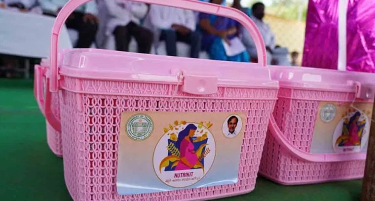 KTR పుట్టినరోజున సిరిసిల్లలో ‘గిఫ్ట్ ఏ స్మైల్’ సేవా కార్యక్రమం

