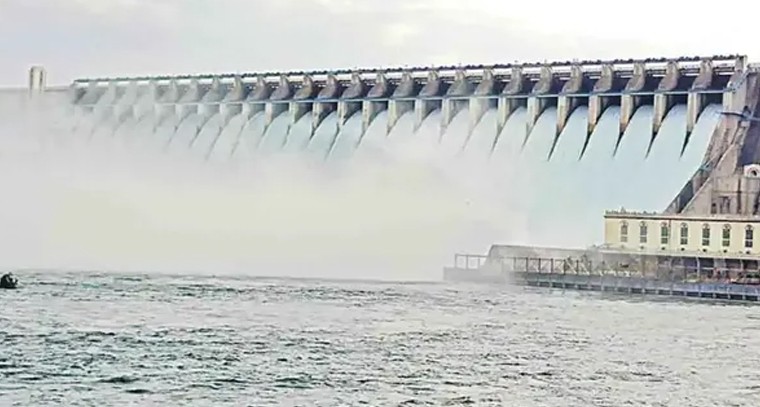 నాగార్జునసాగర్ ప్రాజెక్టులో వరదల మహోల్.. 22 గేట్లు ఎత్తి భారీ నీటి విడుదల


