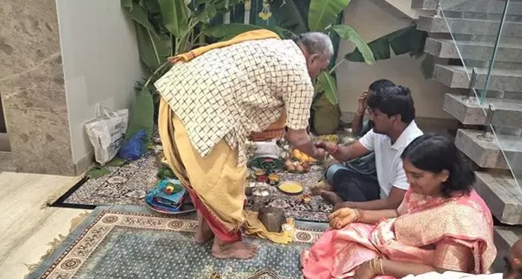 శ్రద్ధాభక్తులతో వరలక్ష్మీ వ్రతం నిర్వహించిన ఎమ్మెల్యే వేముల వీరేశం

