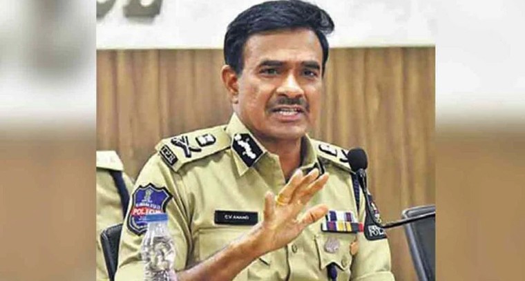 హైదరాబాద్‌ గణేష్ నిమజ్జనానికి పటిష్ట భద్రత.. సీపీ సీవీ ఆనంద్

