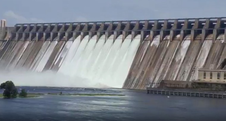 నాగార్జున సాగర్‌లో జలకళ.. 18 ఏళ్ల తర్వాత క్రస్ట్ గేట్ల ఎత్తివేత

