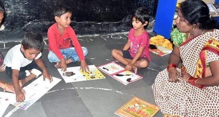 అంగన్‌వాడీ టీచర్లకు ‘ప్రీ-స్కూల్’ హోదా.. అజీమ్ ప్రేమ్‌జీ వర్సిటీతో సర్కార్ కీలక ఒప్పందం

