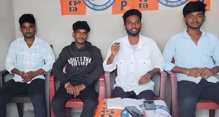 బిక్కనూరులో అనుమతులు లేని ప్రైవేట్ పాఠశాలలపై చర్యలు డిమాండ్

