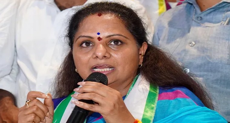 తీన్మార్ మల్లన్న వ్యాఖ్యలపై ఎమ్మెల్సీ కవిత తీవ్ర ఆగ్రహం: అరెస్ట్ డిమాండ్

