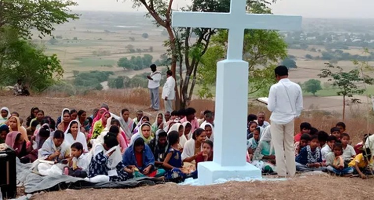 ఘనంగా ఈస్టర్ పండుగ


