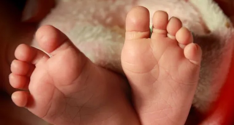 మూడు రోజుల పసికందు విక్రయం.. నిజామాబాద్‌లో దారుణ ఘటన

