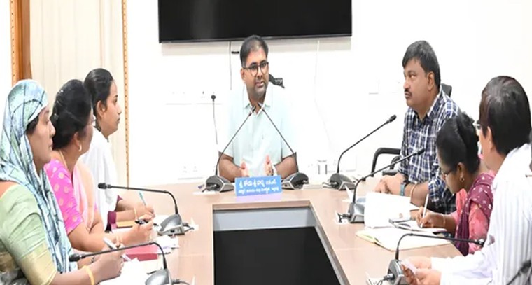 అంగన్‌వాడీల సమర్థ నిర్వహణపై పెద్దపల్లి కలెక్టర్ ఆదేశాలు

