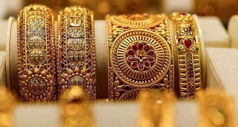 హైదరాబాద్‌లో ఆకాశాన్నంటుతున్న పసిడి ధరలు.. గంటల వ్యవధిలోనే భారీగా పెంపు!

