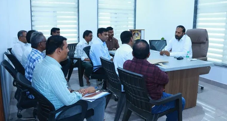 బతుకమ్మ, దసరా ఉత్సవాలపై ఎమ్మెల్యే సమీక్ష..