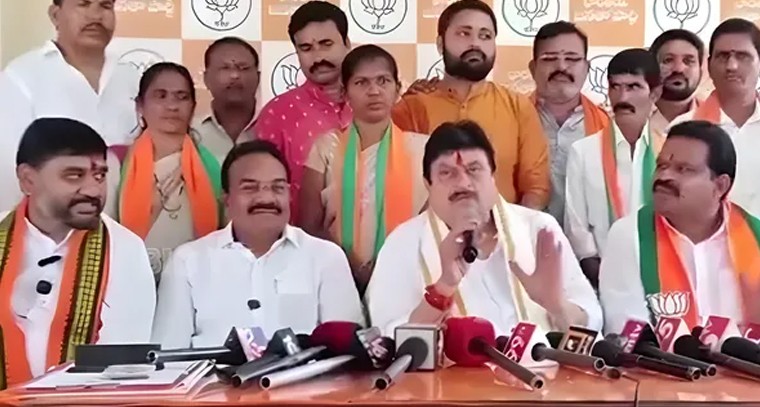 బీజేపీలోకి బీఆర్ఎస్ ఎమ్మెల్యేల వలస: రాంచందర్ రావు సంచలన ప్రకటన