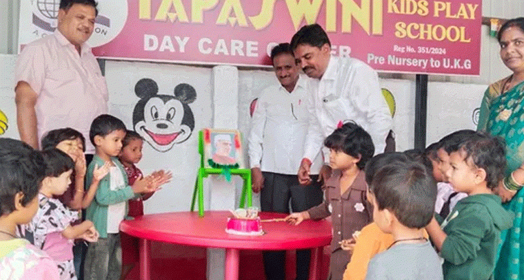 బాలల భవిష్యత్తుపై దృష్టి పెట్టాలి: రామకృష్ణారెడ్డి