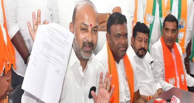 హాట్ కామెంట్స్ చేసిన కేంద్ర హోంశాఖ సహాయక మంత్రి బండి సంజయ్
