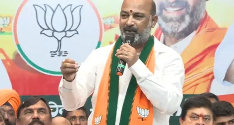 కాళేశ్వరం ఇష్యూను డైవర్ట్ చేసేందుకే ఈ డ్రామా: బండి సంజయ్